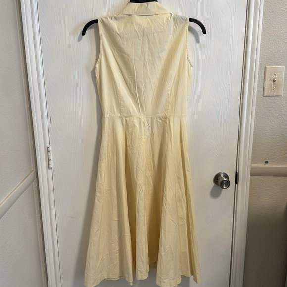 J. Peterman Light Yellow Sleeveless Shirtwaist Button Down 100% Cotton Size 6 - Picture 5 of 12